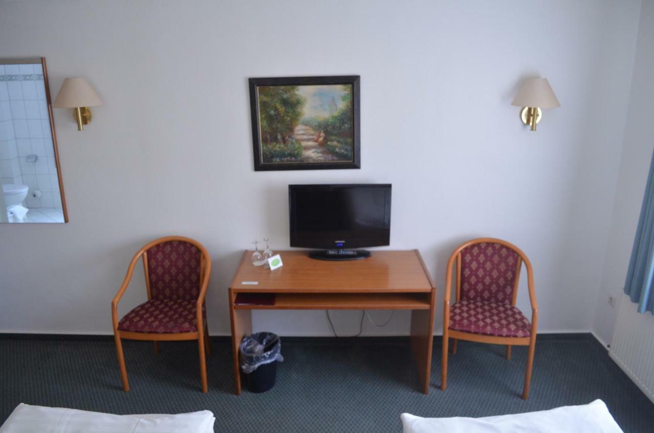 Hotel Zur Post Neubruchhausen Exterior photo